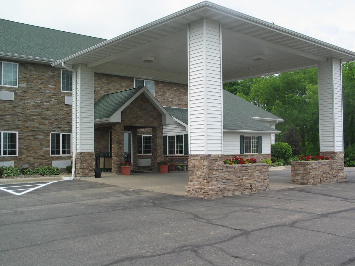 Savanna Inn & Suites Εξωτερικό φωτογραφία