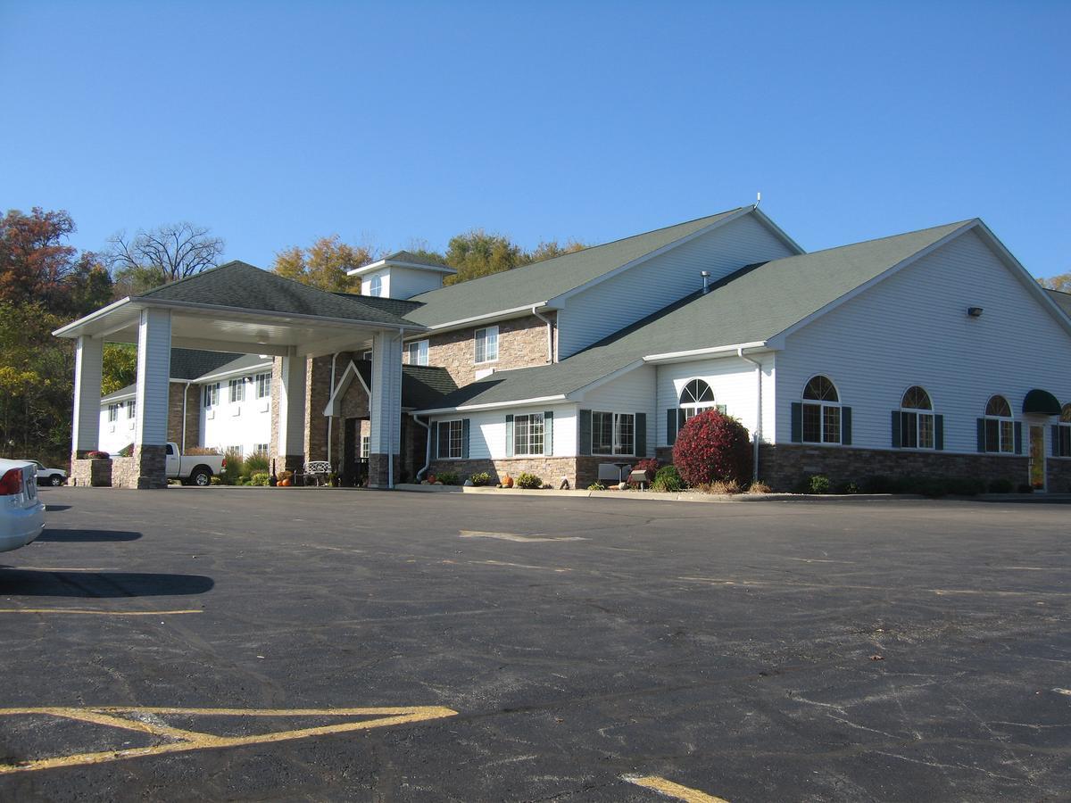 Savanna Inn & Suites Εξωτερικό φωτογραφία
